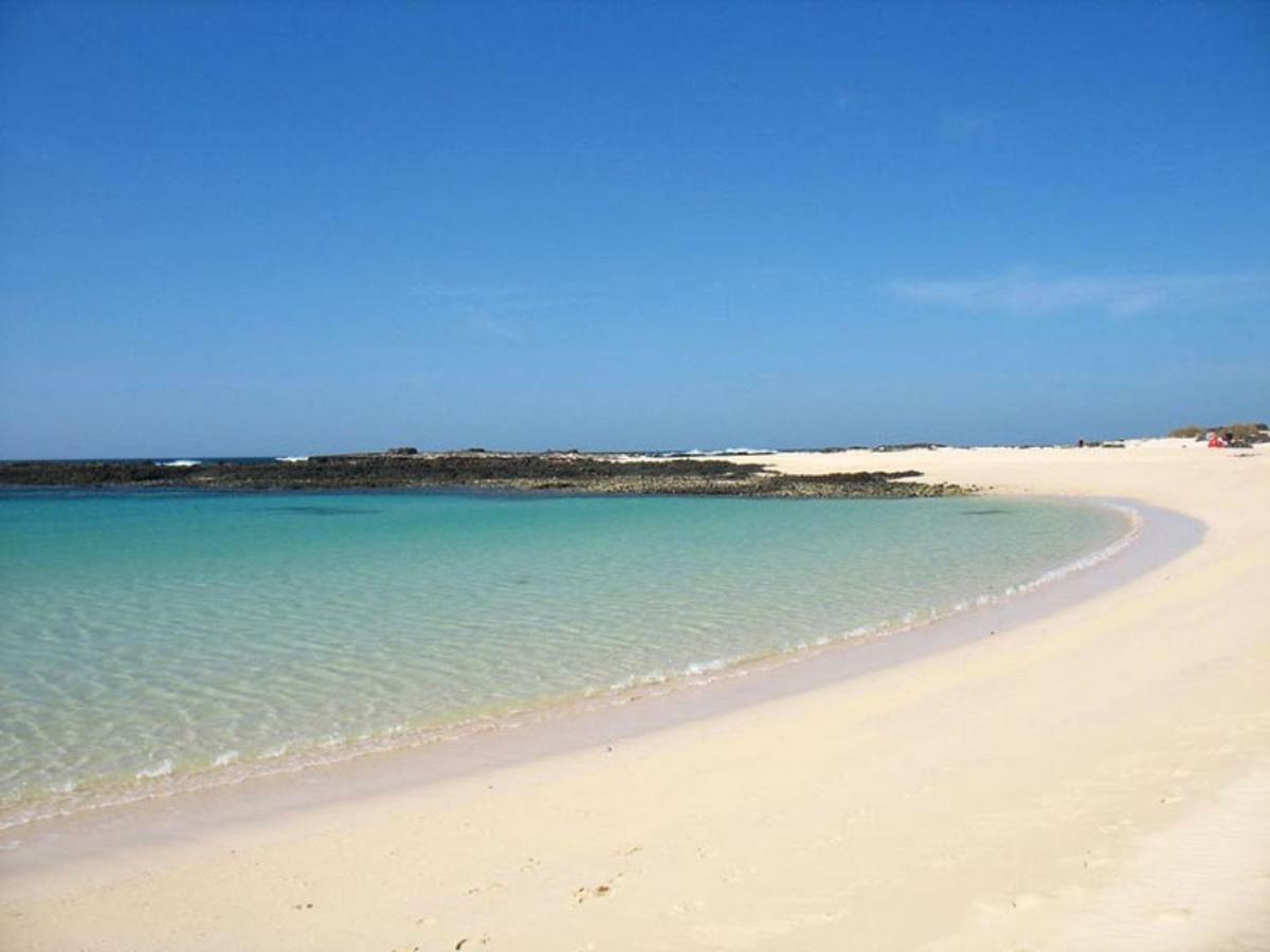 Los Barqueros Corralejo Beach front - Town centre Exterior foto