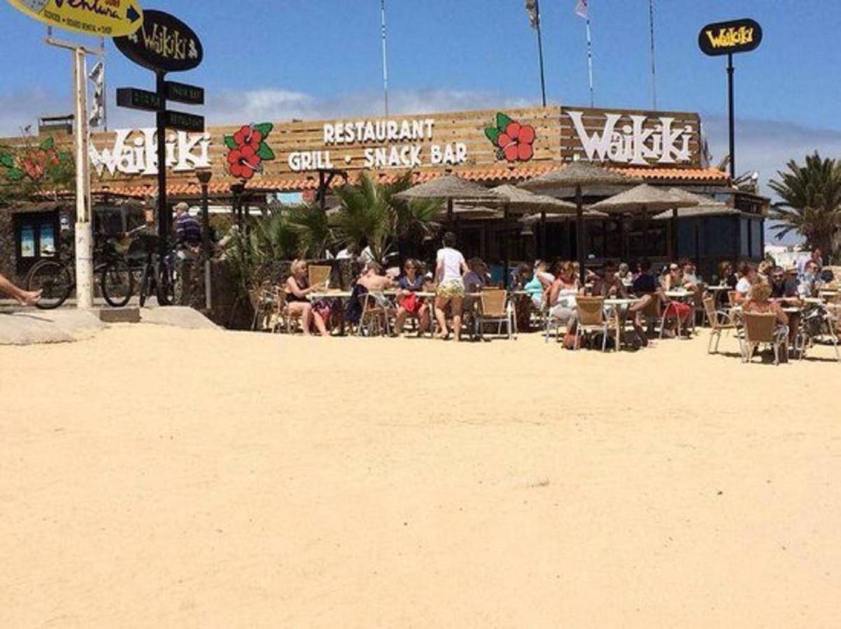 Los Barqueros Corralejo Beach front - Town centre Exterior foto